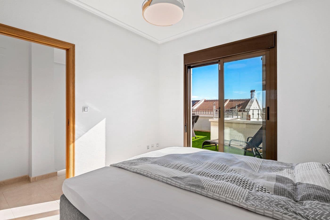 3 soveværelse Villa til salg i San Miguel de Salinas med garage - € 219.000 (Ref: 9627845)