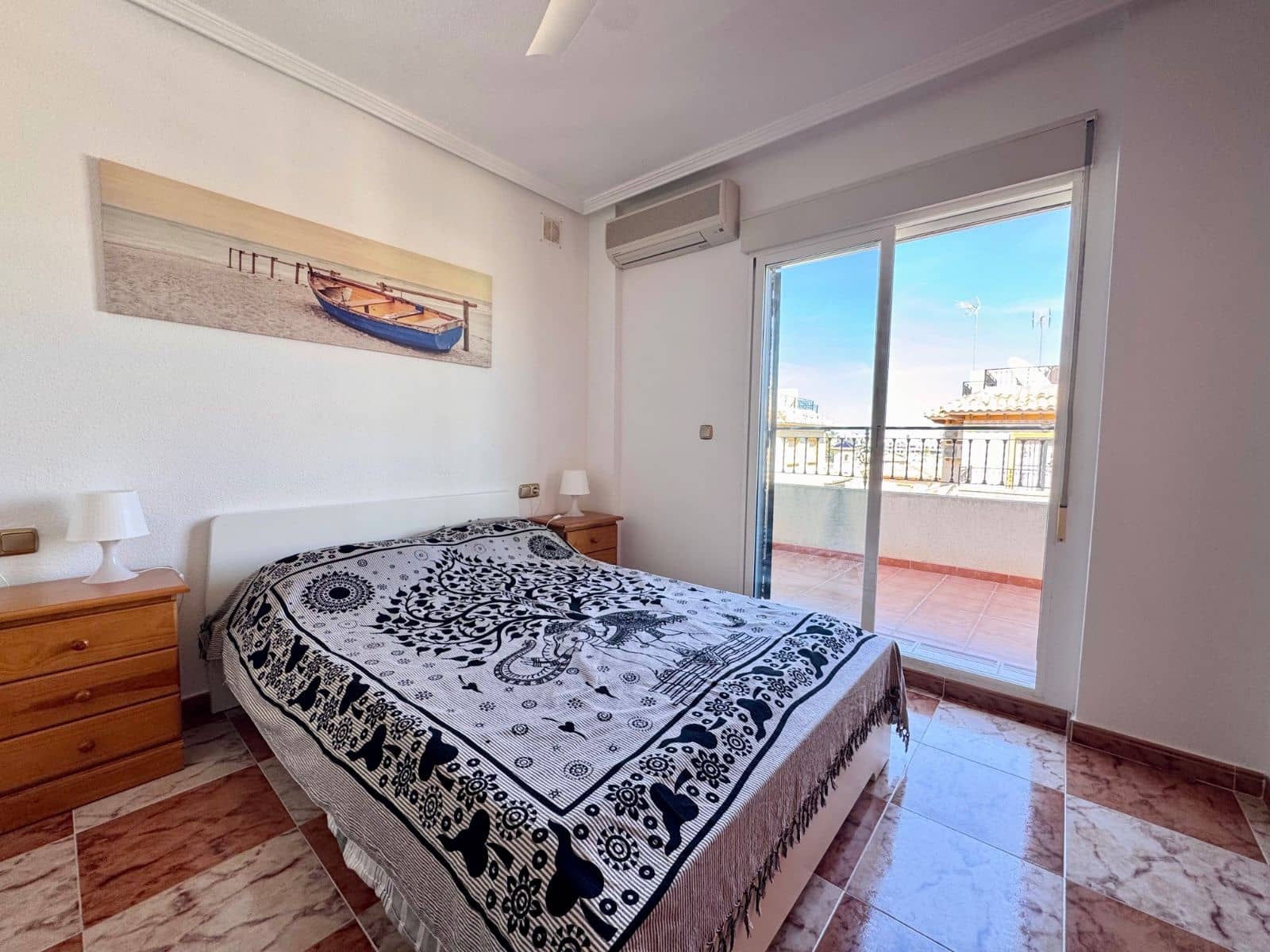 2 bedroom Semi-detached Villa for sale in Filipinas - € 185,000 (Ref: 9627853)