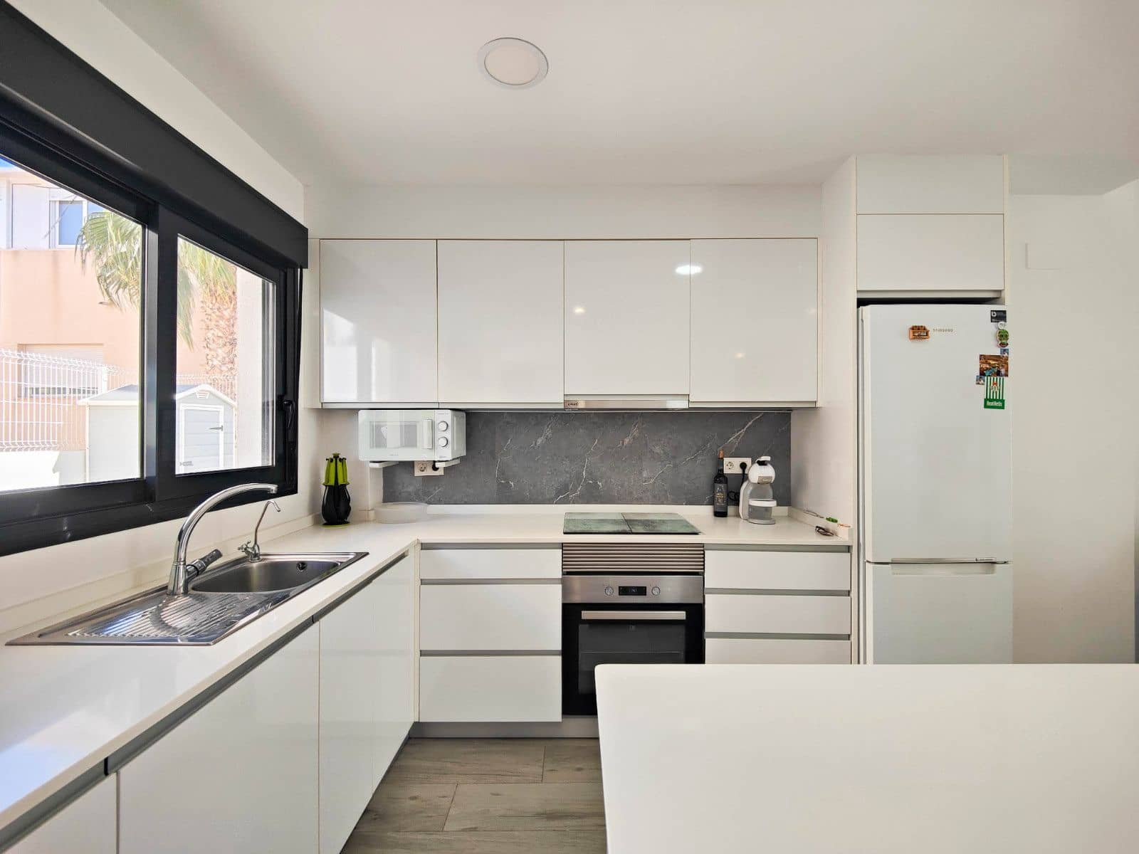 3 soverom Leilighet til salgs i Guardamar del Segura med garasje - € 289 900 (Ref: 9637807)