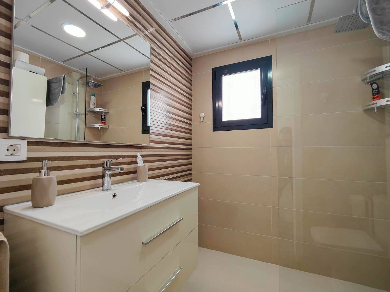 3 soverom Leilighet til salgs i Guardamar del Segura med garasje - € 289 900 (Ref: 9637807)