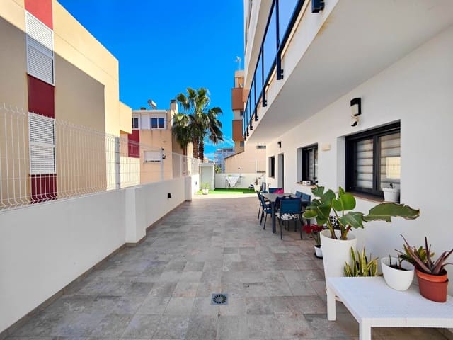 3 slaapkamer Appartement te koop in Los Secanos, Guardamar del Segura met garage - € 289.900 (Ref: 9637807)