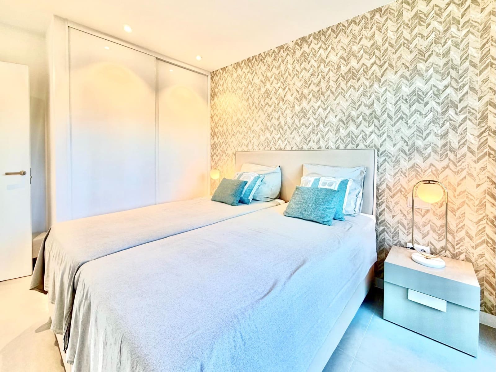 2 quarto Apartamento para venda em Las Colinas Golf com piscina garagem - 415 000 € (Ref: 9637808)