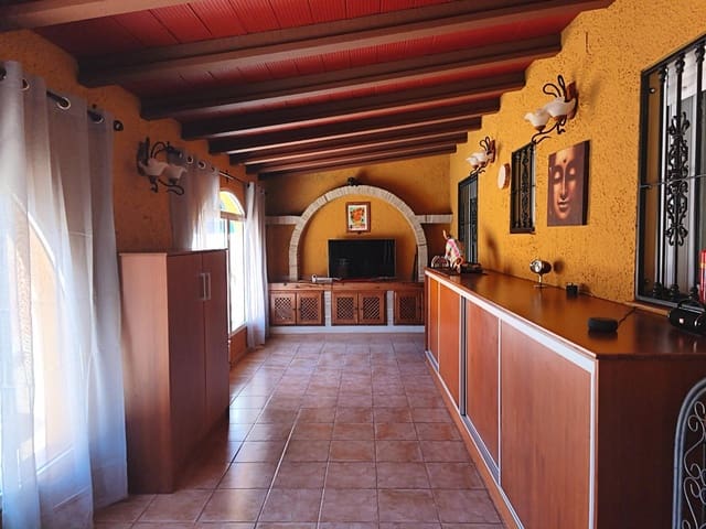 2 sovrum Villa till salu i La Siesta, Torrevieja med pool - 450 000 € (Ref: 9637812)