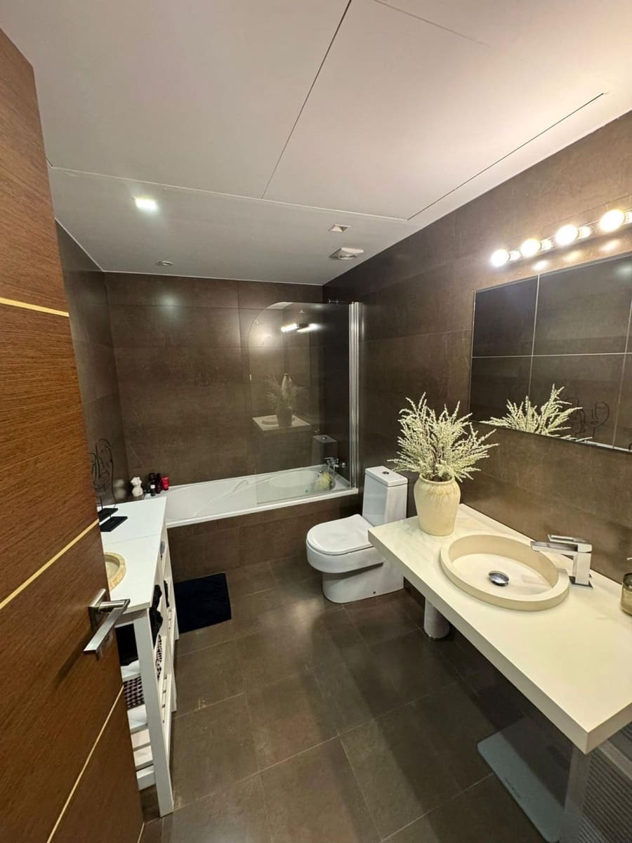 3 soveværelse Lejlighed til salg i Torrevieja - € 299.000 (Ref: 9637819)