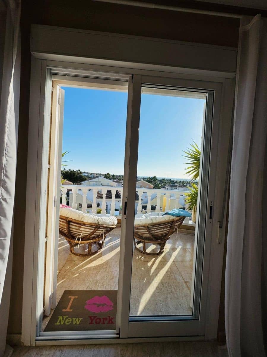 3 soverom Hus til salgs i Dona Pepa med svømmebasseng - € 269 000 (Ref: 9637827)