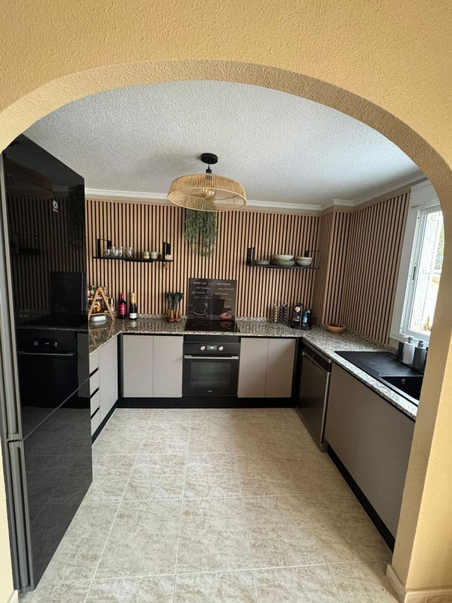 3 soverom Hus til salgs i Dona Pepa med svømmebasseng - € 269 000 (Ref: 9637827)