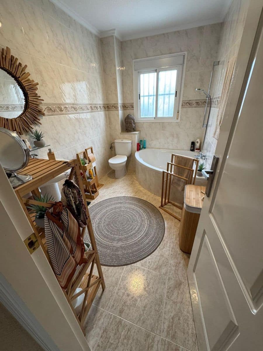 3 soverom Hus til salgs i Dona Pepa med svømmebasseng - € 269 000 (Ref: 9637827)