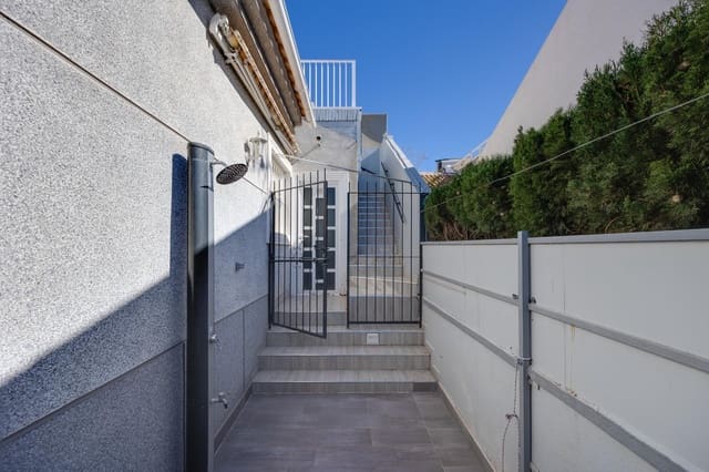 3 soverom Villa til salgs i Parque de las Naciones, Torrevieja med svømmebasseng - € 280 000 (Ref: 9637829)