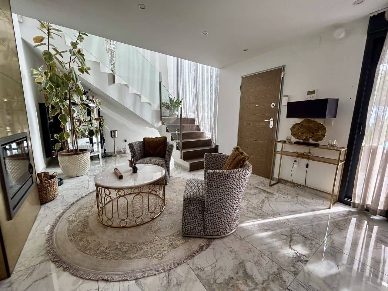 3 makuuhuone Huvila myytävänä paikassa Torrevieja - 1 320 000 € (Ref: 9639564)