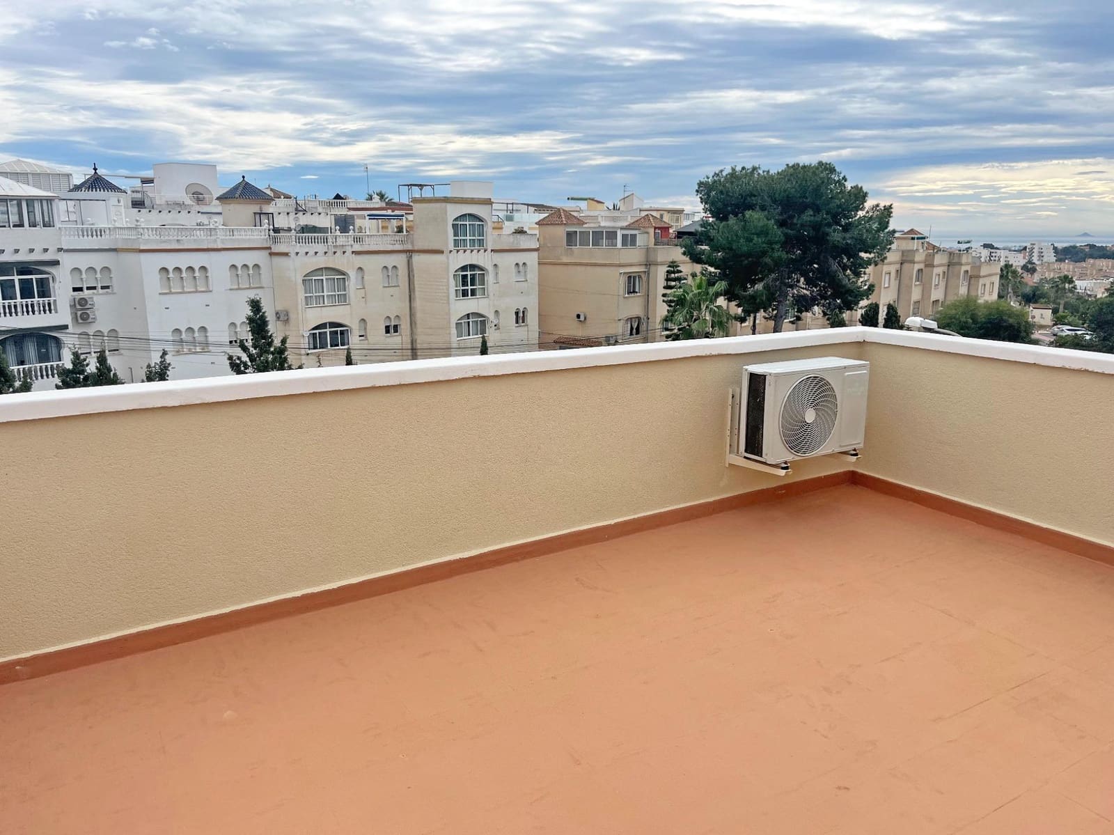 3 soveværelse Lejlighed til salg i Filipinas med swimmingpool - € 269.900 (Ref: 9639569)