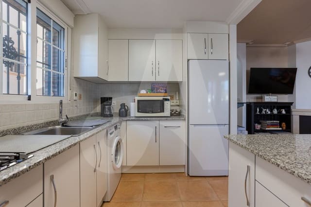 3 makuuhuone Huvila myytävänä paikassa Guardamar del Segura mukana uima-altaan - 255 000 € (Ref: 9645278)