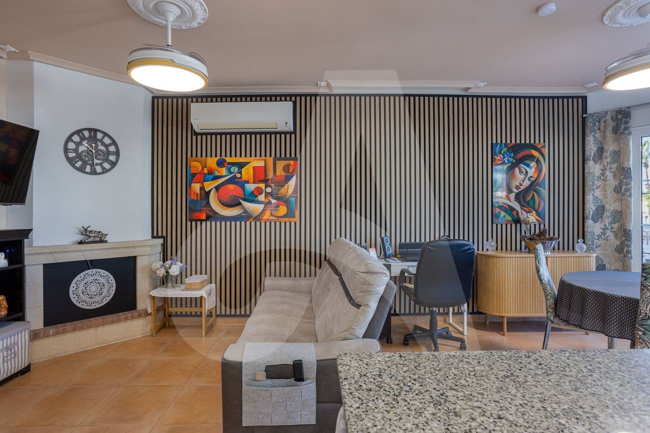 3 makuuhuone Huvila myytävänä paikassa Guardamar del Segura mukana uima-altaan - 255 000 € (Ref: 9645278)