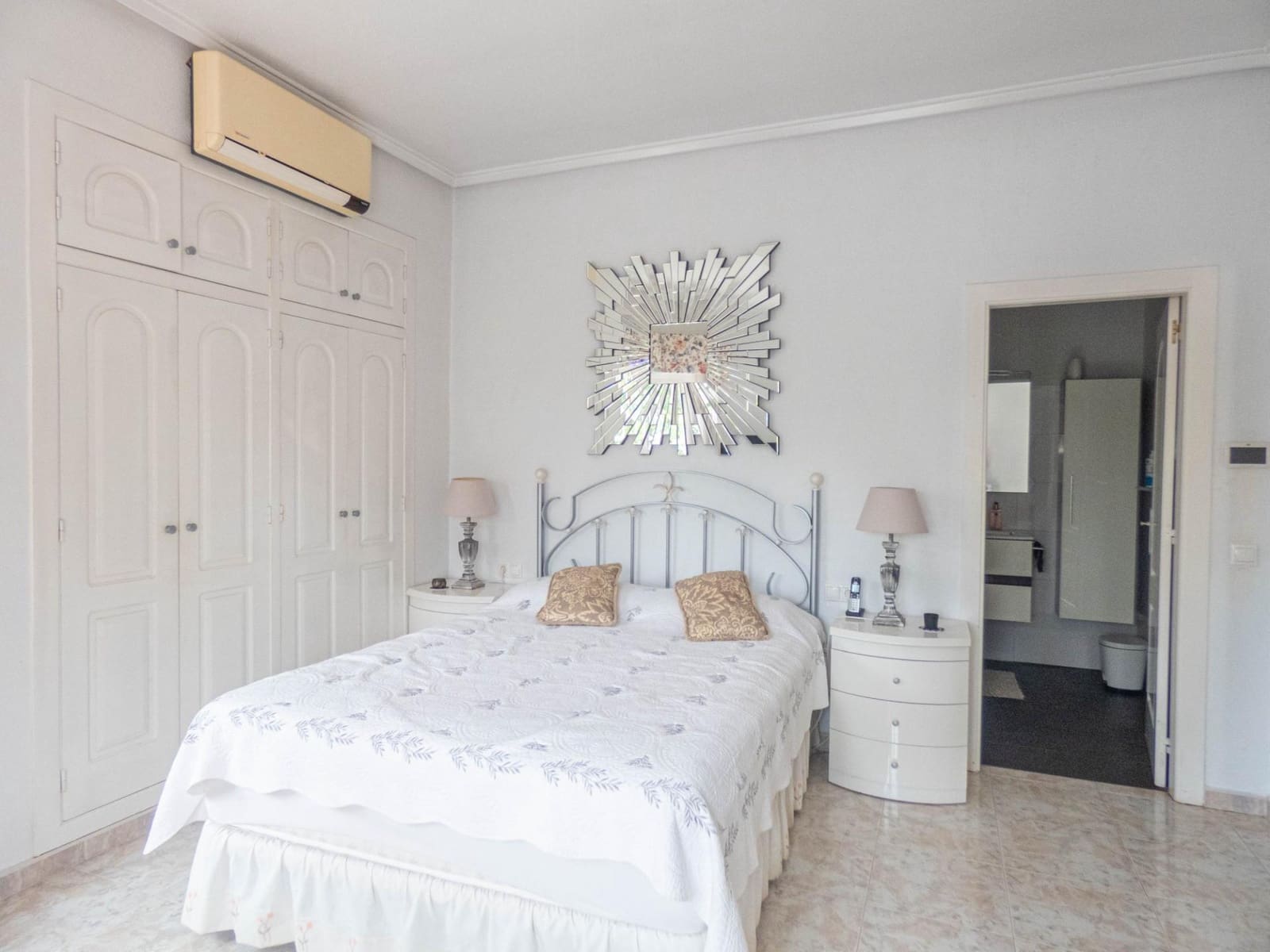 6 soveværelse Villa til salg i Rojales med swimmingpool garage - € 887.500 (Ref: 9645284)