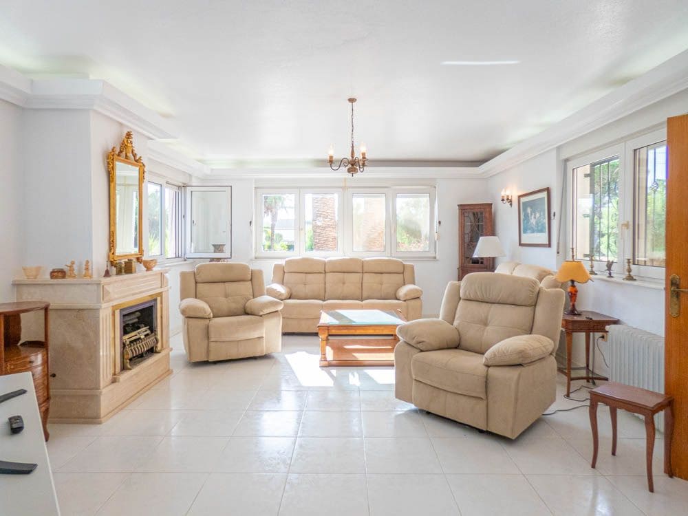 7 quarto Moradia para venda em San Miguel de Salinas com garagem - 1 499 000 € (Ref: 9645285)