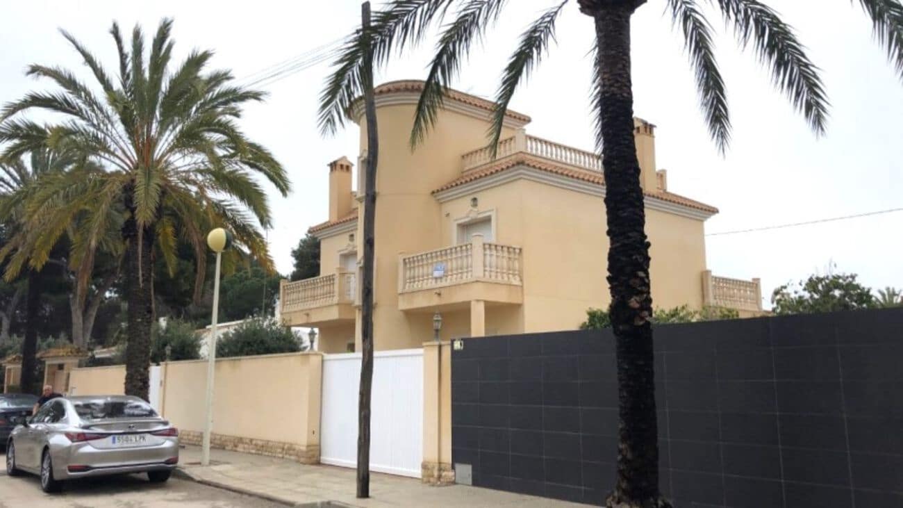 4 chambre Villa/Maison à vendre à Cabo Roig - 910 000 € (Ref: 9645292)