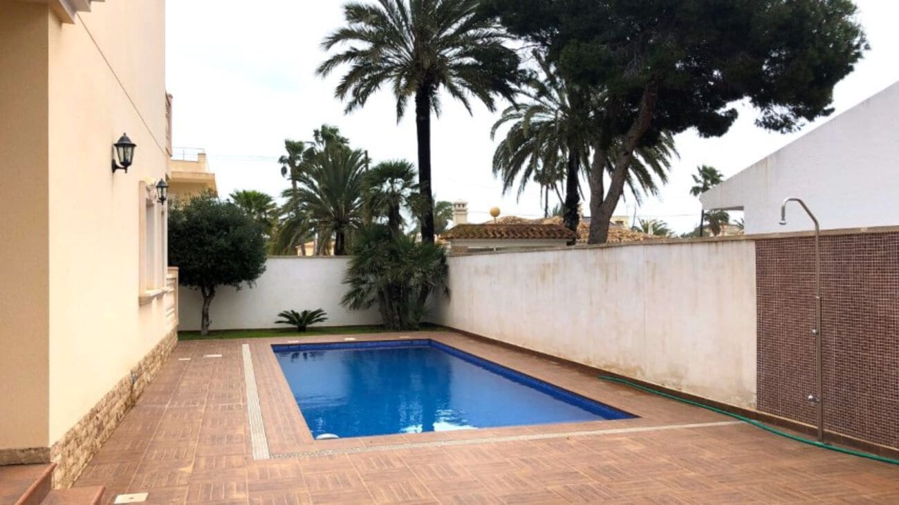 4 chambre Villa/Maison à vendre à Cabo Roig - 910 000 € (Ref: 9645292)