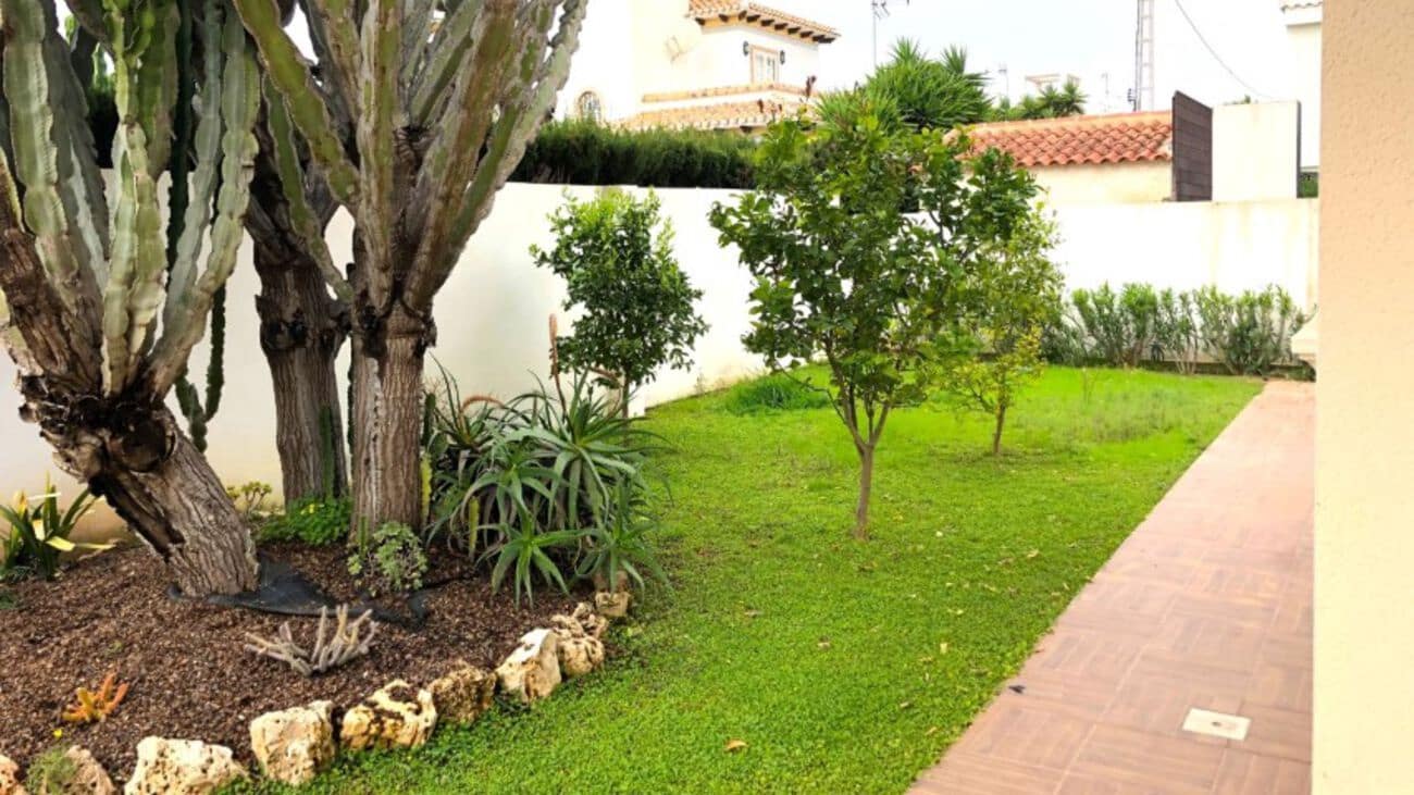 4 chambre Villa/Maison à vendre à Cabo Roig - 910 000 € (Ref: 9645292)