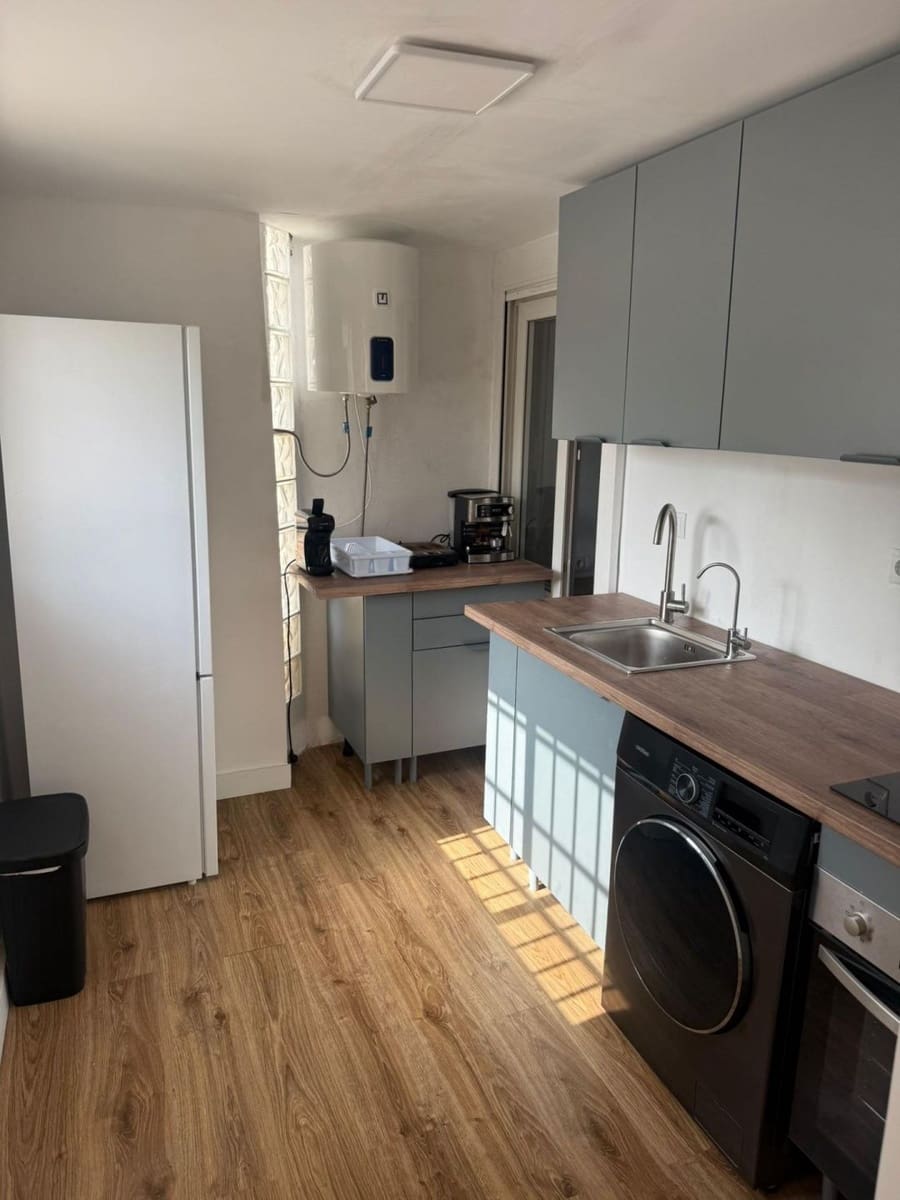 3 bedroom Townhouse for sale in Torrevieja - € 190,000 (Ref: 9645294)