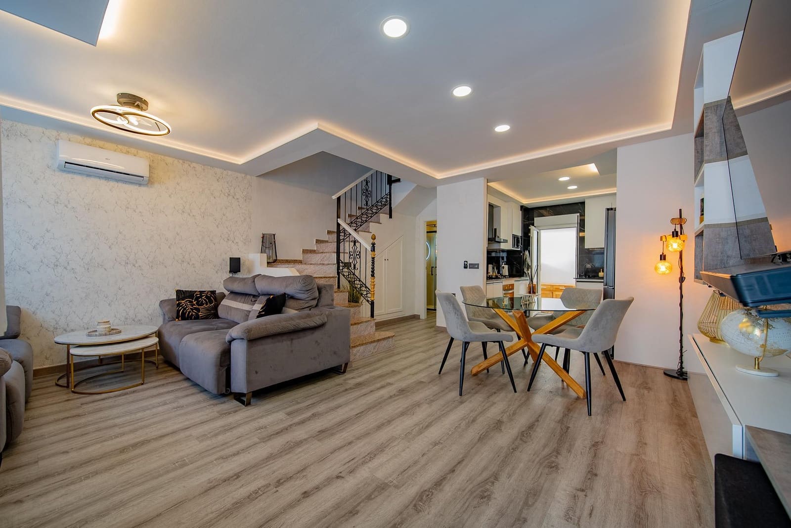 3 Zimmer Haus zu verkaufen in Orihuela Costa mit Pool - 279.900 € (Ref: 9645296)