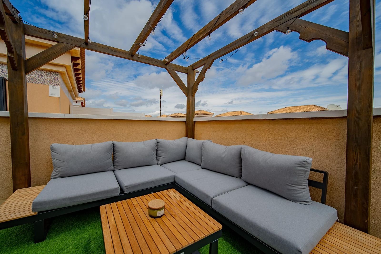 3 Zimmer Haus zu verkaufen in Orihuela Costa mit Pool - 279.900 € (Ref: 9645296)