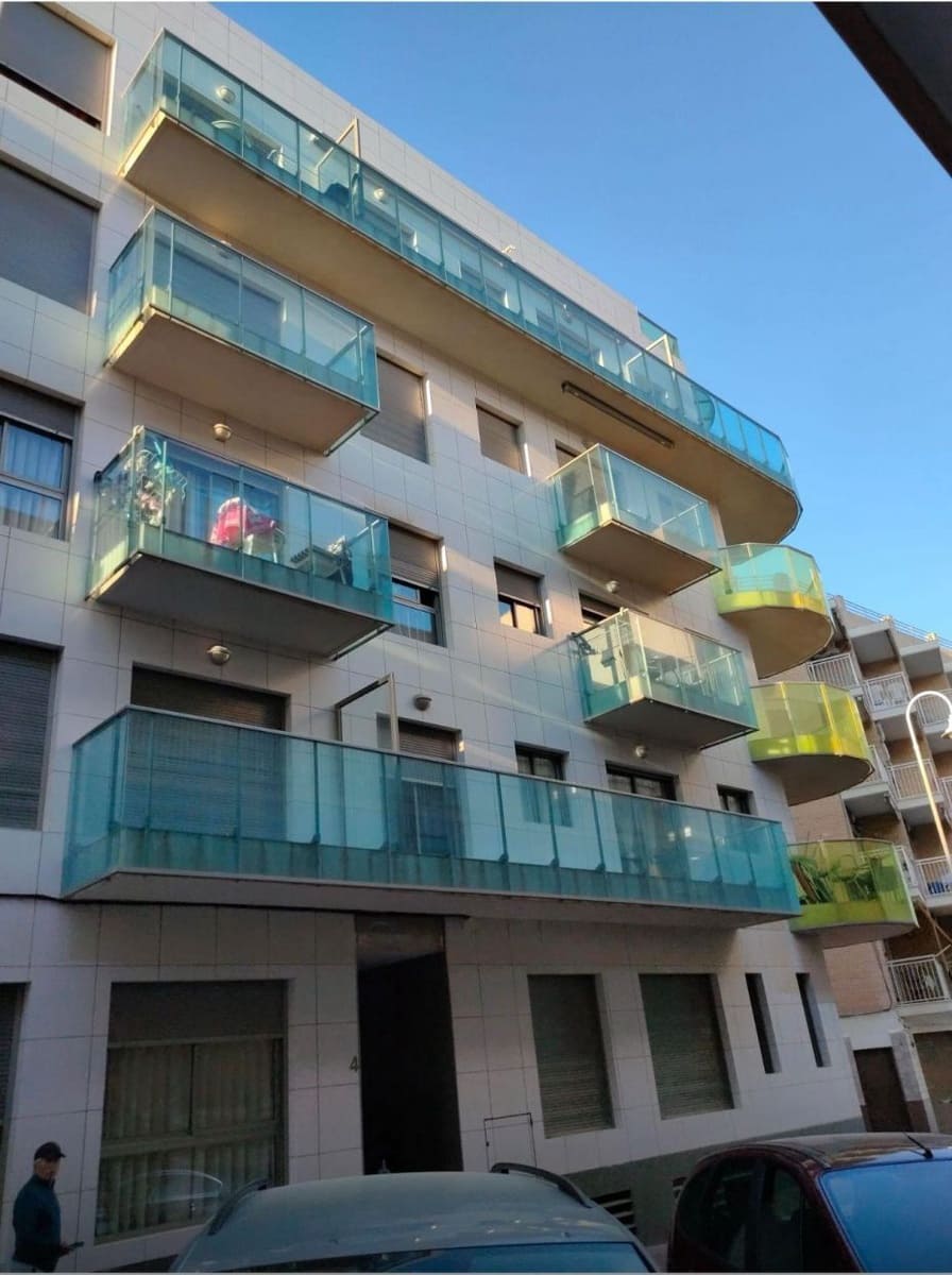 2 bedroom Apartment for sale in Guardamar del Segura - € 240,000 (Ref: 9645304)