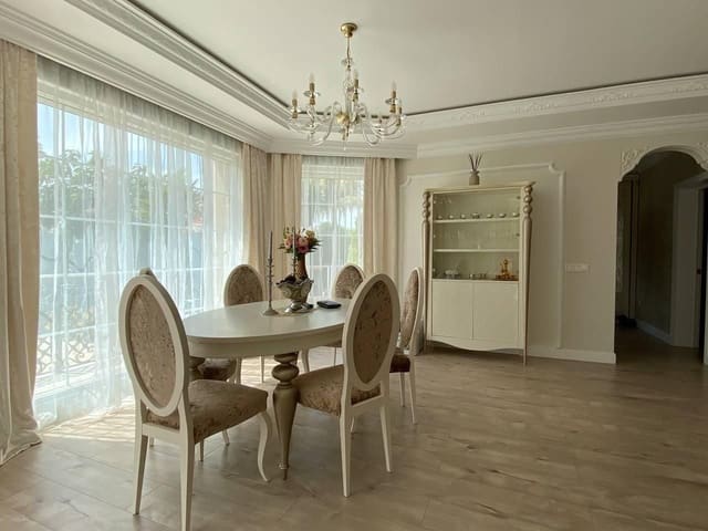 5 sypialnia Willa na sprzedaż w Benijófar z basenem - 1 100 000 € (Ref: 9645306)