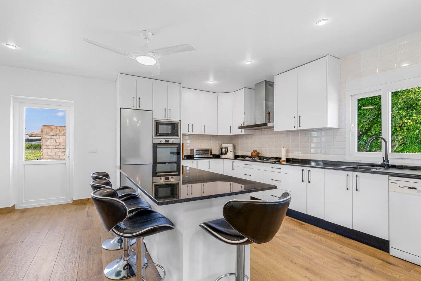 6 sovrum Villa till salu i Los Montesinos - 779 000 € (Ref: 9645307)