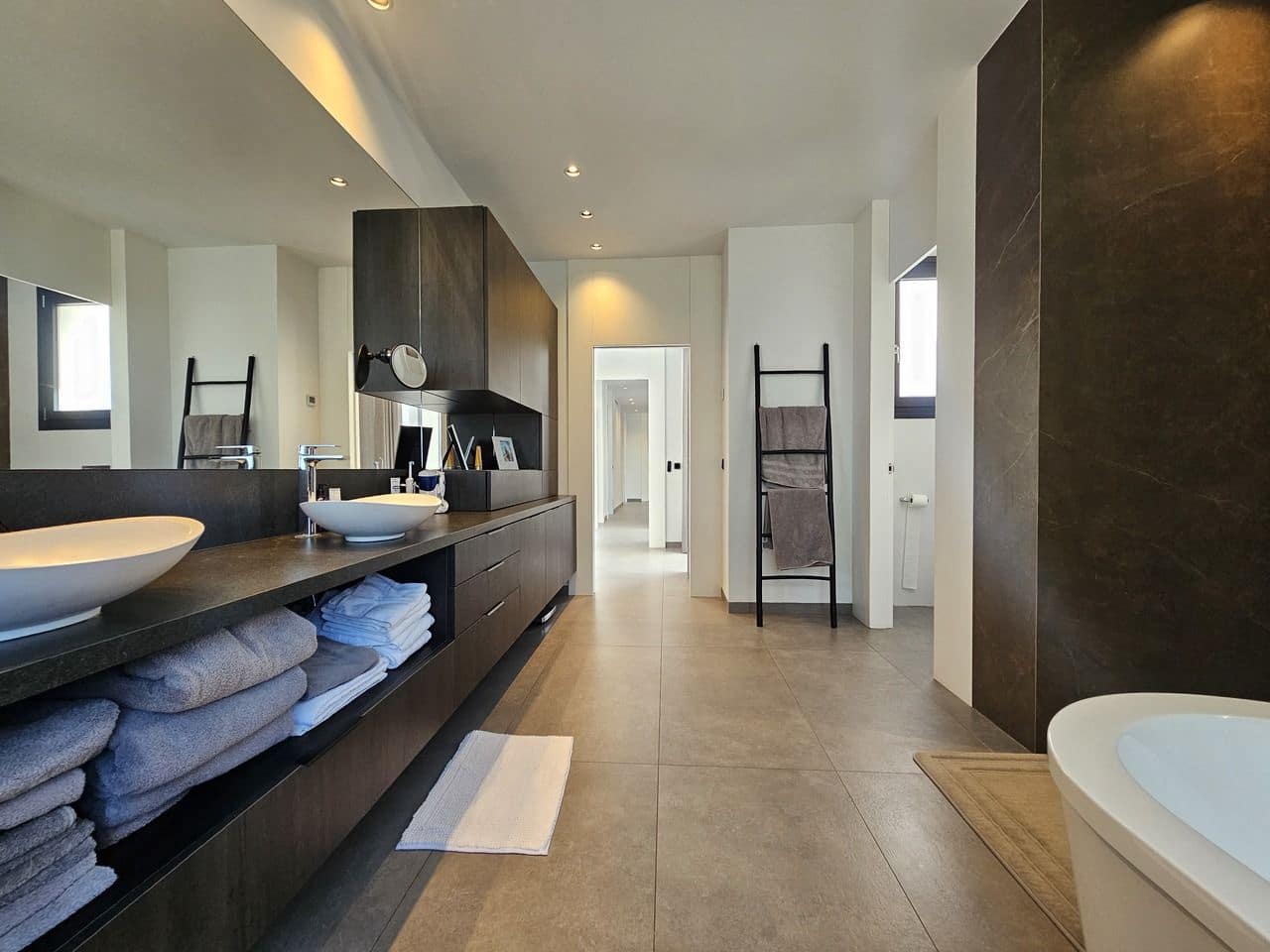 Chalet de 4 habitaciones en Cabo Roig en venta - 4.750.000 € (Ref: 9645310)