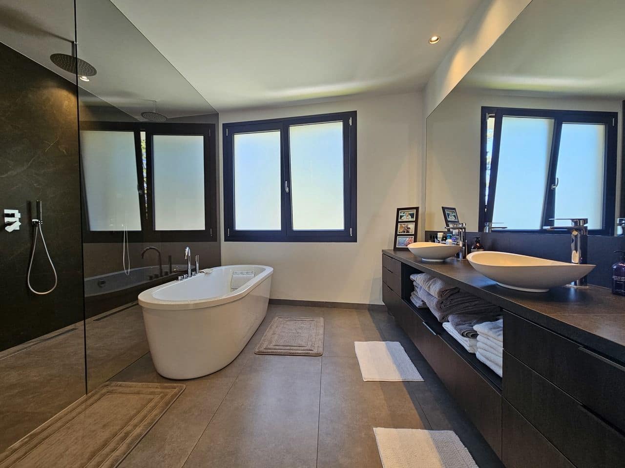 Chalet de 4 habitaciones en Cabo Roig en venta - 4.750.000 € (Ref: 9645310)