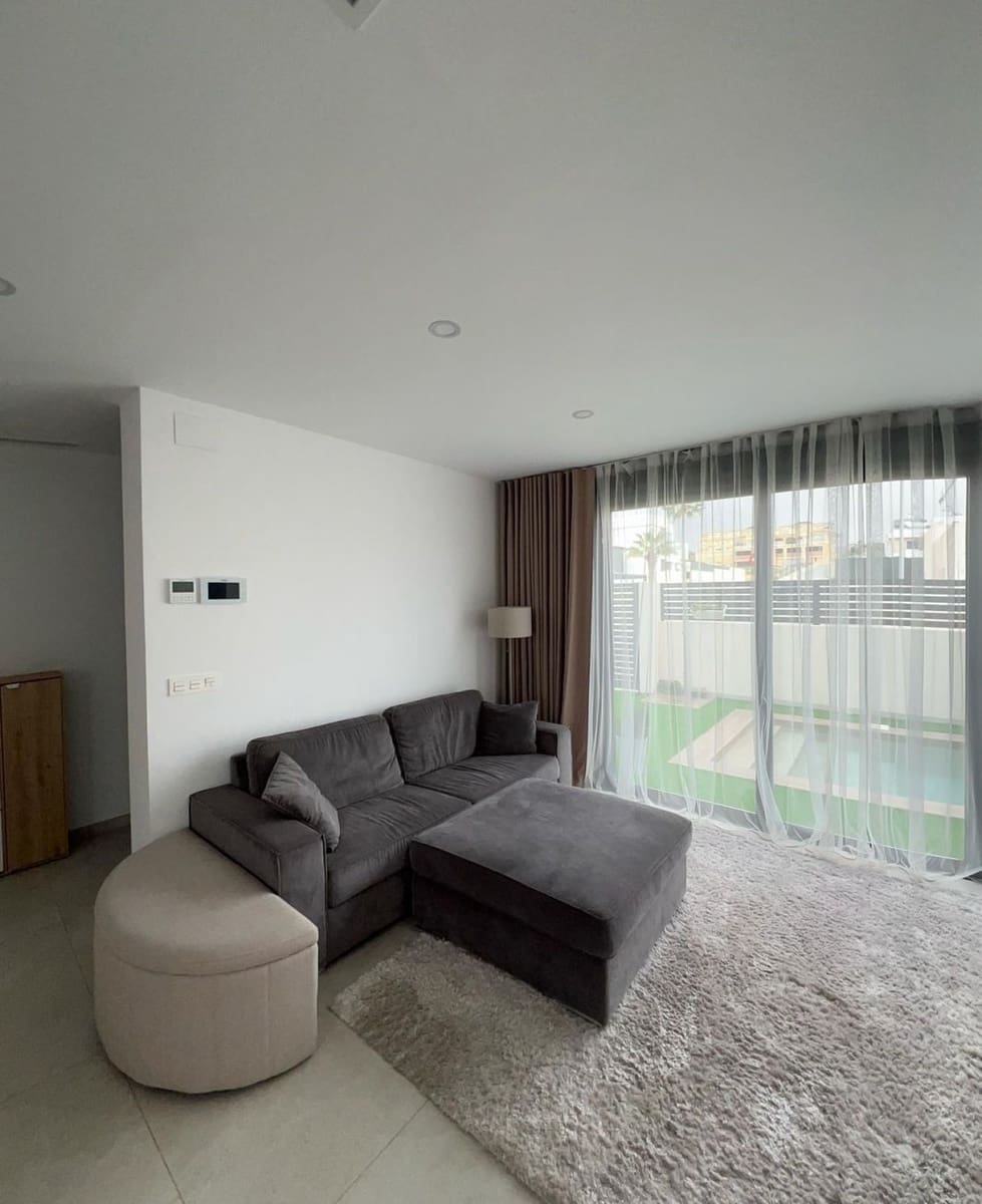 2 makuuhuone Huvila myytävänä paikassa Benijofar mukana uima-altaan - 365 000 € (Ref: 9645311)