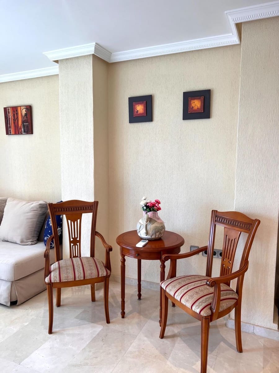 2 bedroom Apartment for sale in Torrevieja - € 550,000 (Ref: 9645346)