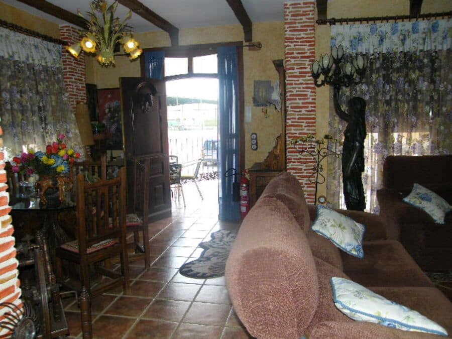 6 soveværelse Byhus til salg i Almoradi - € 369.000 (Ref: 9645357)