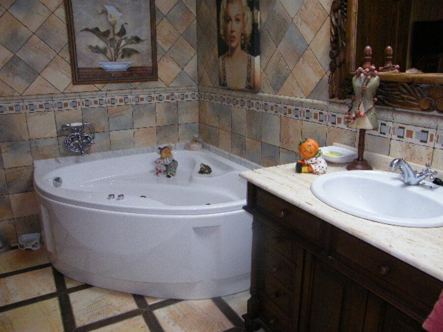 6 soveværelse Byhus til salg i Almoradi - € 369.000 (Ref: 9645357)