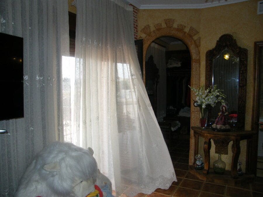 6 soveværelse Byhus til salg i Almoradi - € 369.000 (Ref: 9645357)