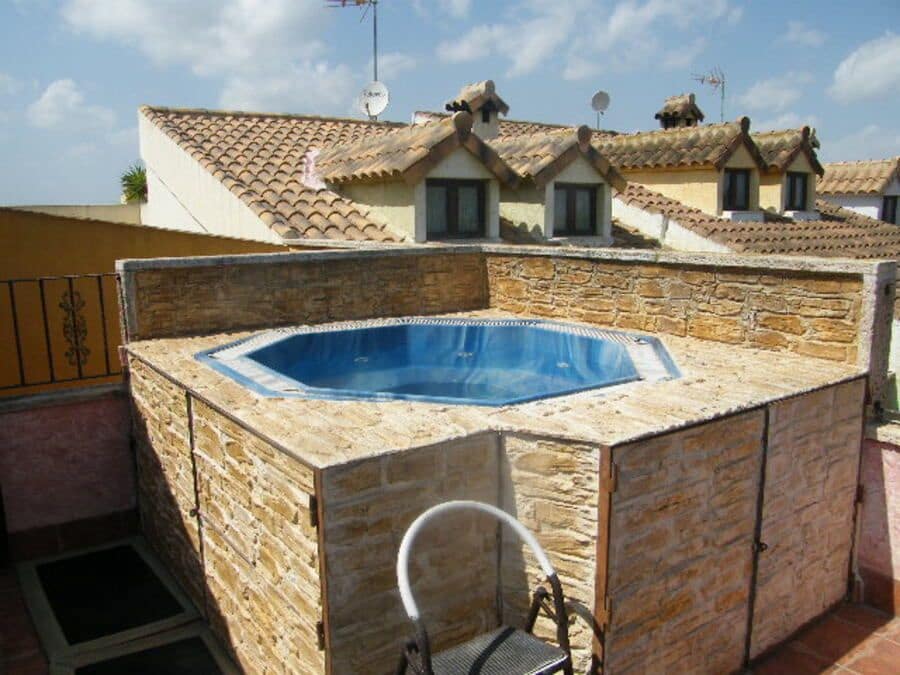 6 soveværelse Byhus til salg i Almoradi - € 369.000 (Ref: 9645357)