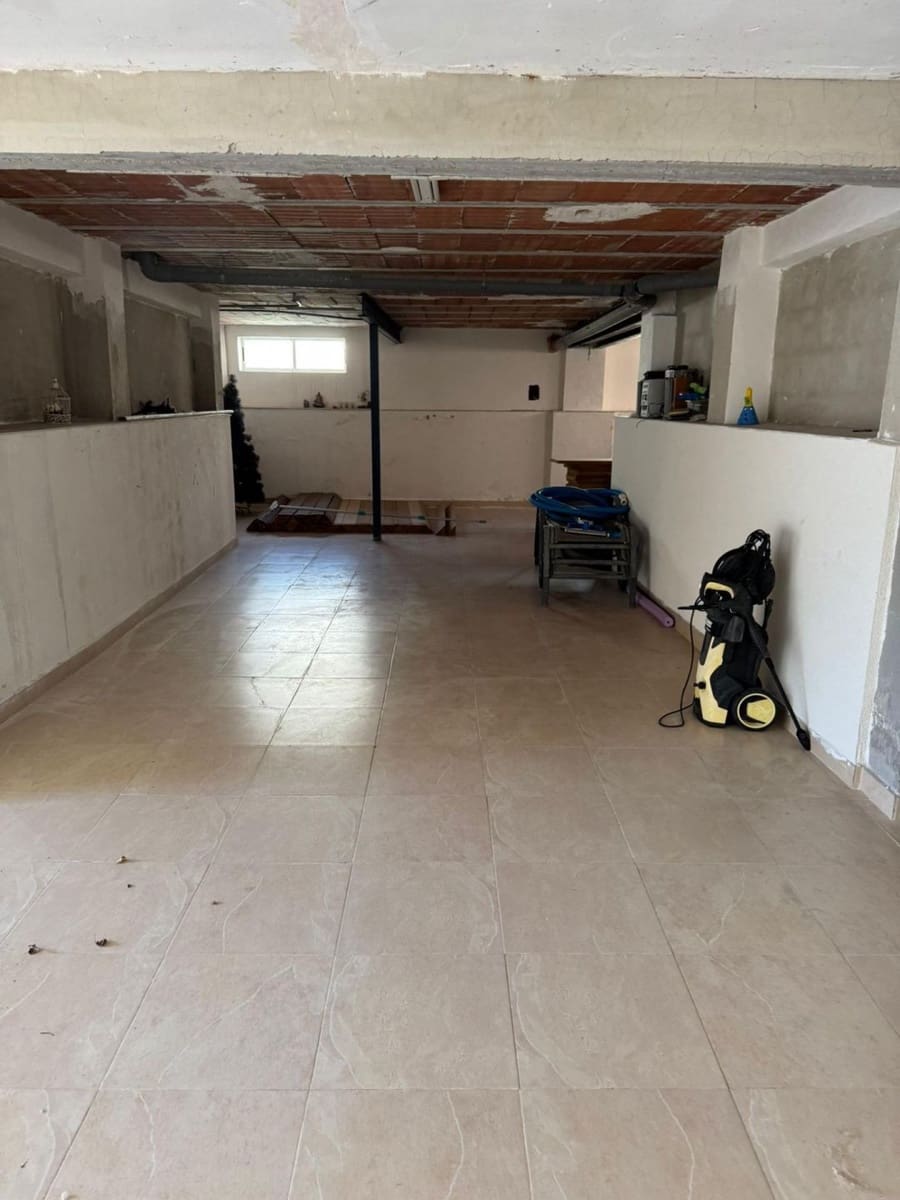 3 Zimmer Villa zu verkaufen in Torrevieja mit Pool - 385.000 € (Ref: 9645359)