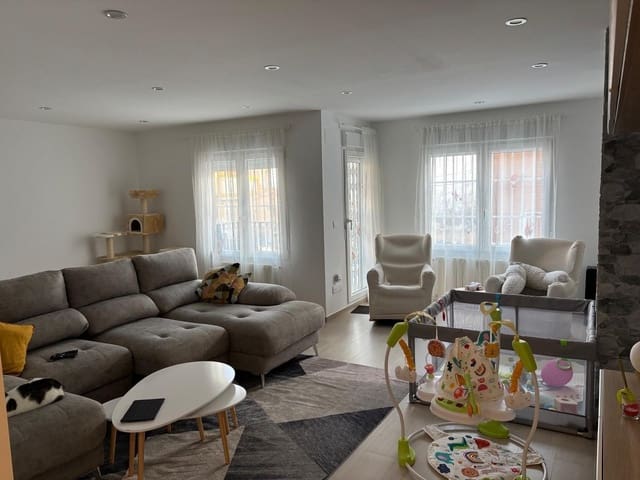 3 bedroom Apartment for sale in Centro, Torrevieja - € 365,000 (Ref: 9645360)