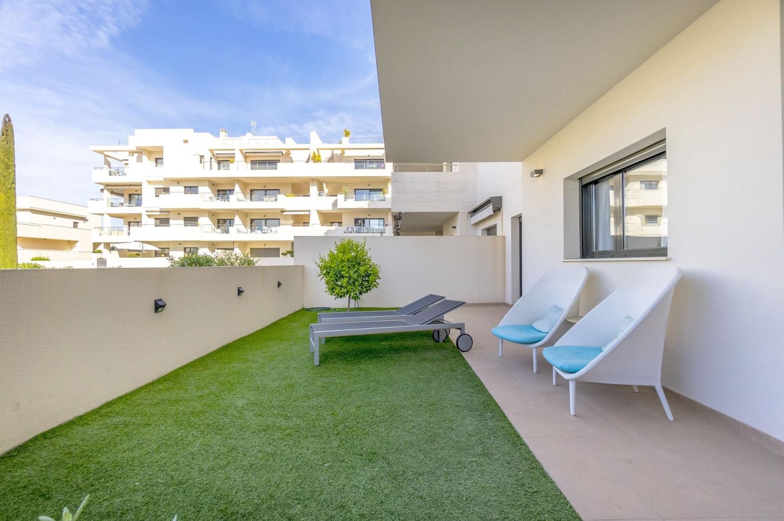 Apartamento de 2 habitaciones en Orihuela Costa en venta - 310.000 € (Ref: 9645371)