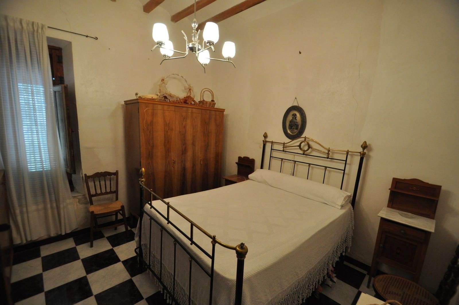 Casa de 7 habitaciones en Pinoso en venta - 259.995 € (Ref: 9645372)