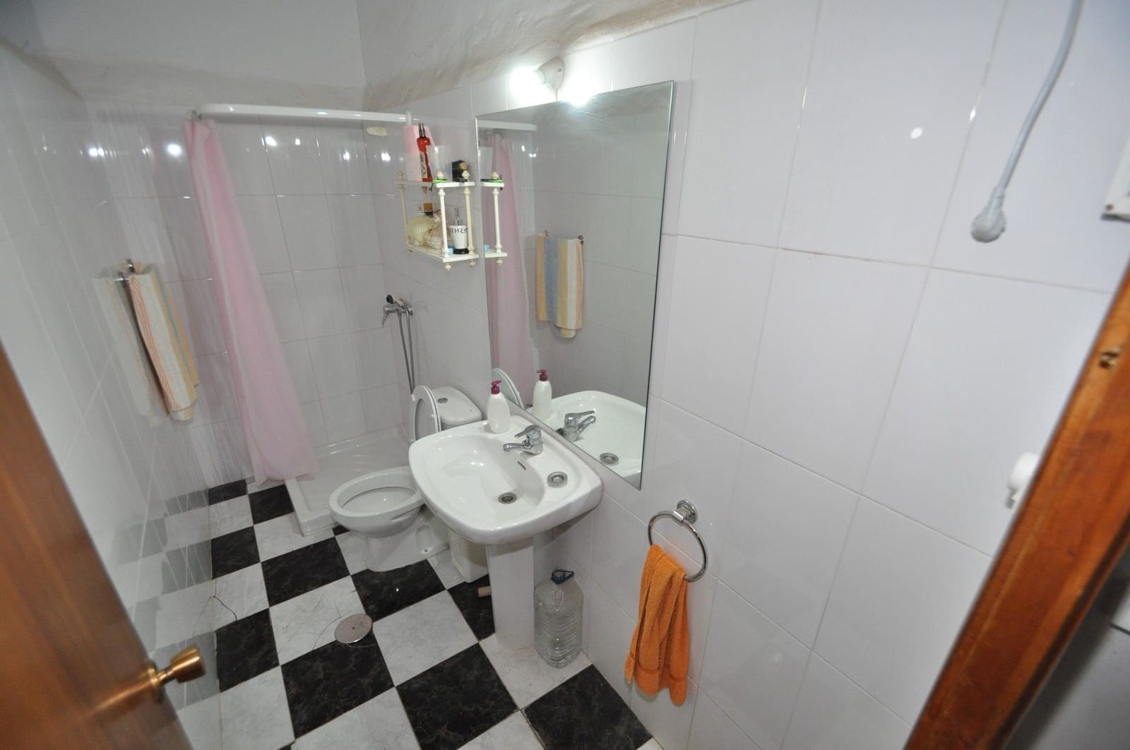 Casa de 7 habitaciones en Pinoso en venta - 259.995 € (Ref: 9645372)