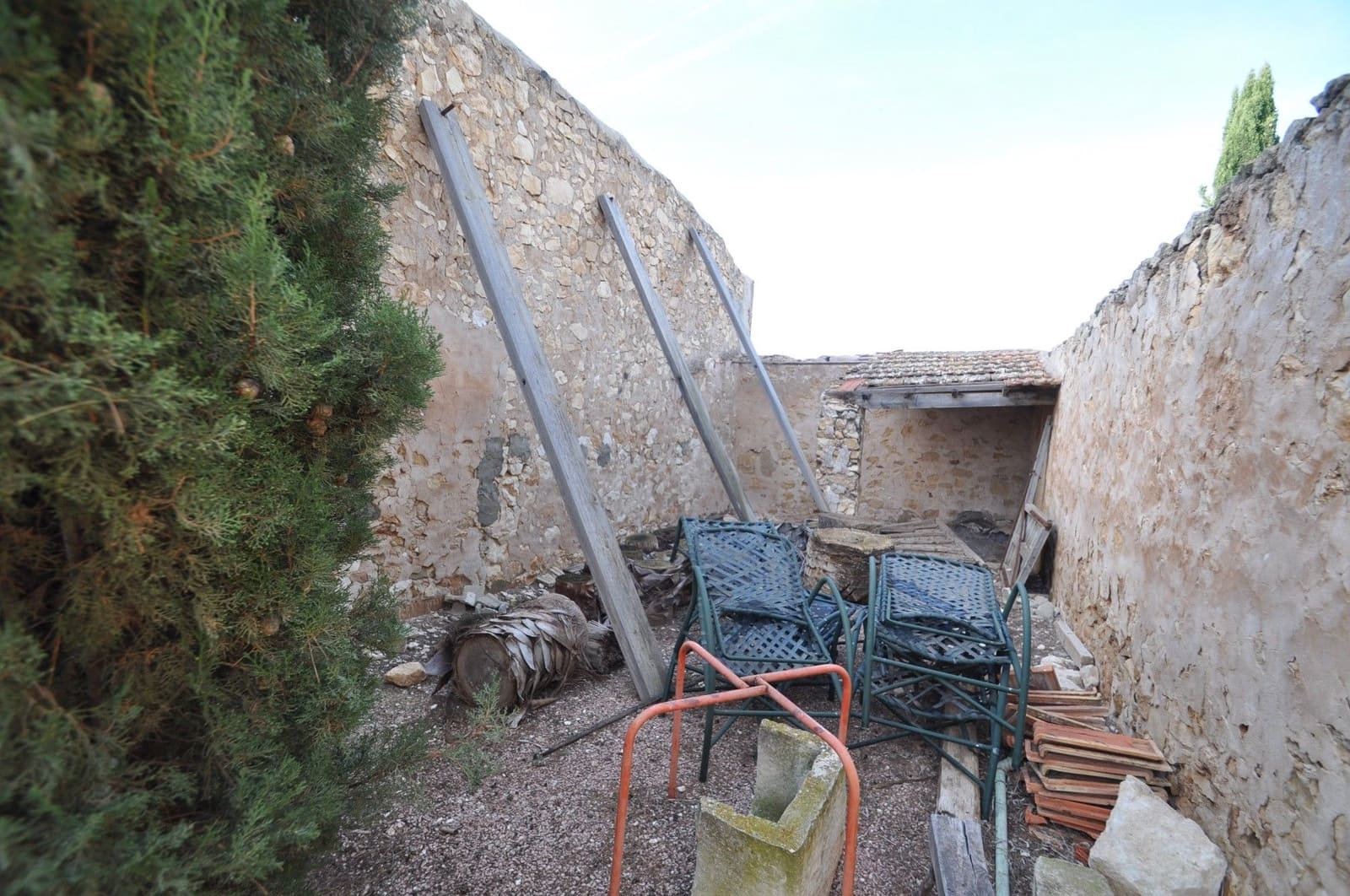 Casa de 7 habitaciones en Pinoso en venta - 259.995 € (Ref: 9645372)