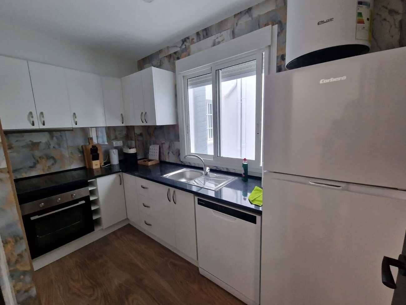 2 slaapkamer Appartement te koop in Torrevieja - € 195.000 (Ref: 9645376)