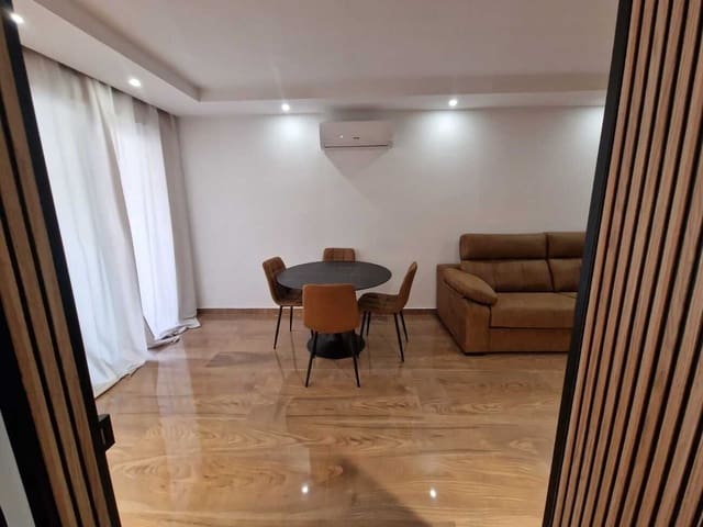 2 slaapkamer Appartement te koop in Centro, Torrevieja - € 195.000 (Ref: 9645376)