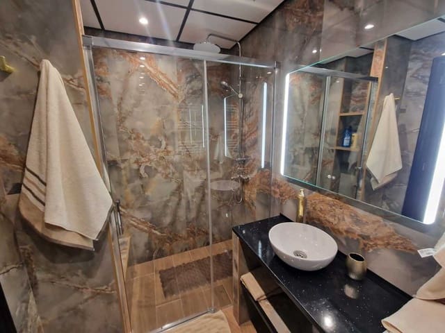 2 slaapkamer Appartement te koop in Centro, Torrevieja - € 195.000 (Ref: 9645376)