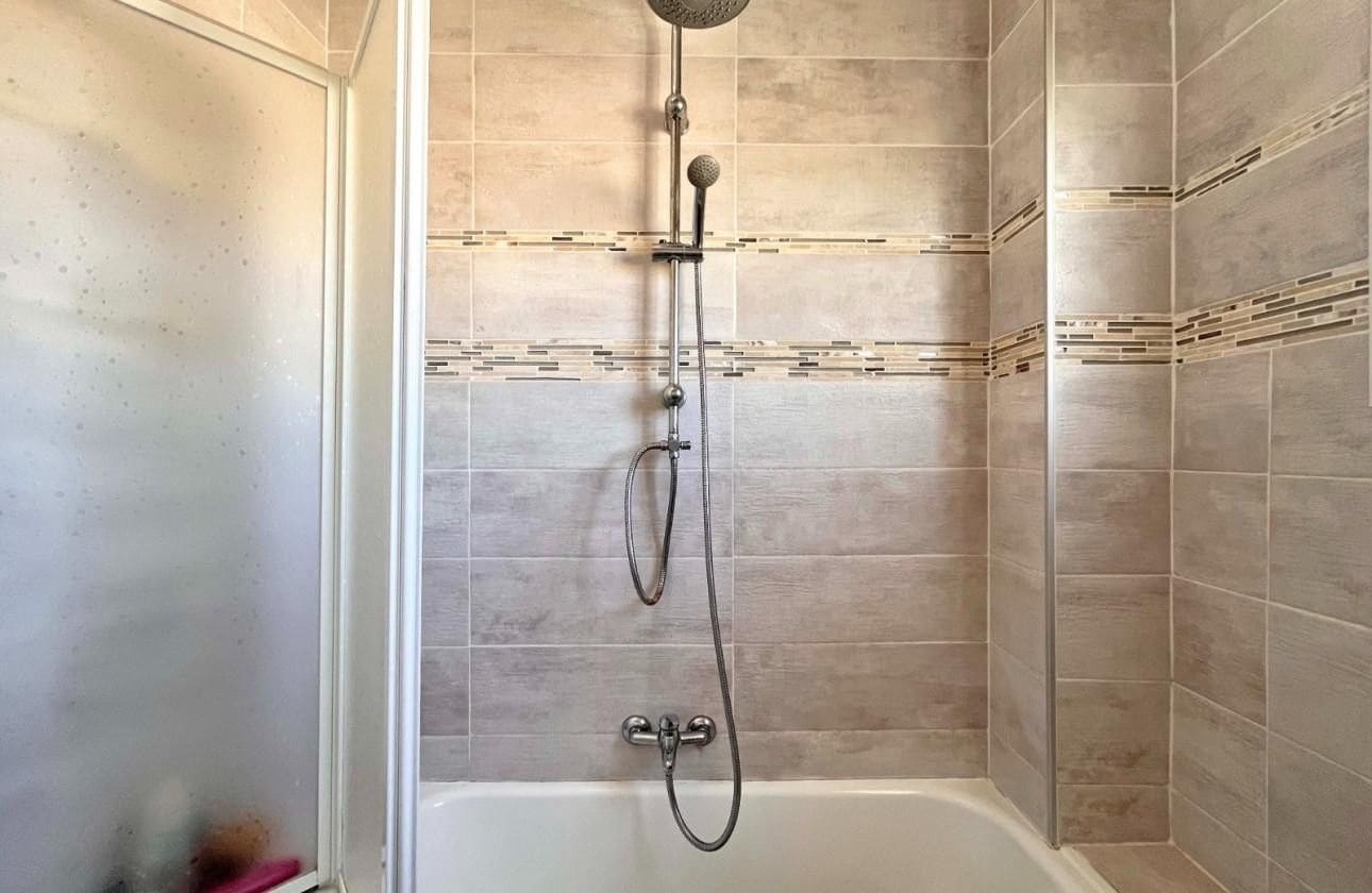 4 bedroom Villa for sale in La Zenia - € 399,000 (Ref: 9645387)