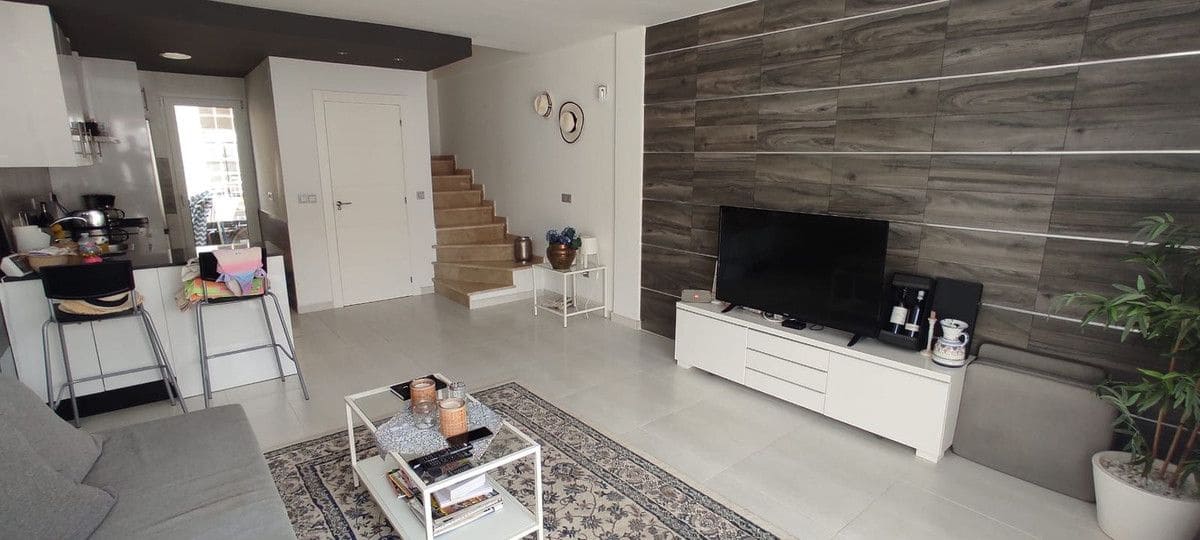 3 soveværelse Villa til salg i La Zenia - € 369.000 (Ref: 9645389)