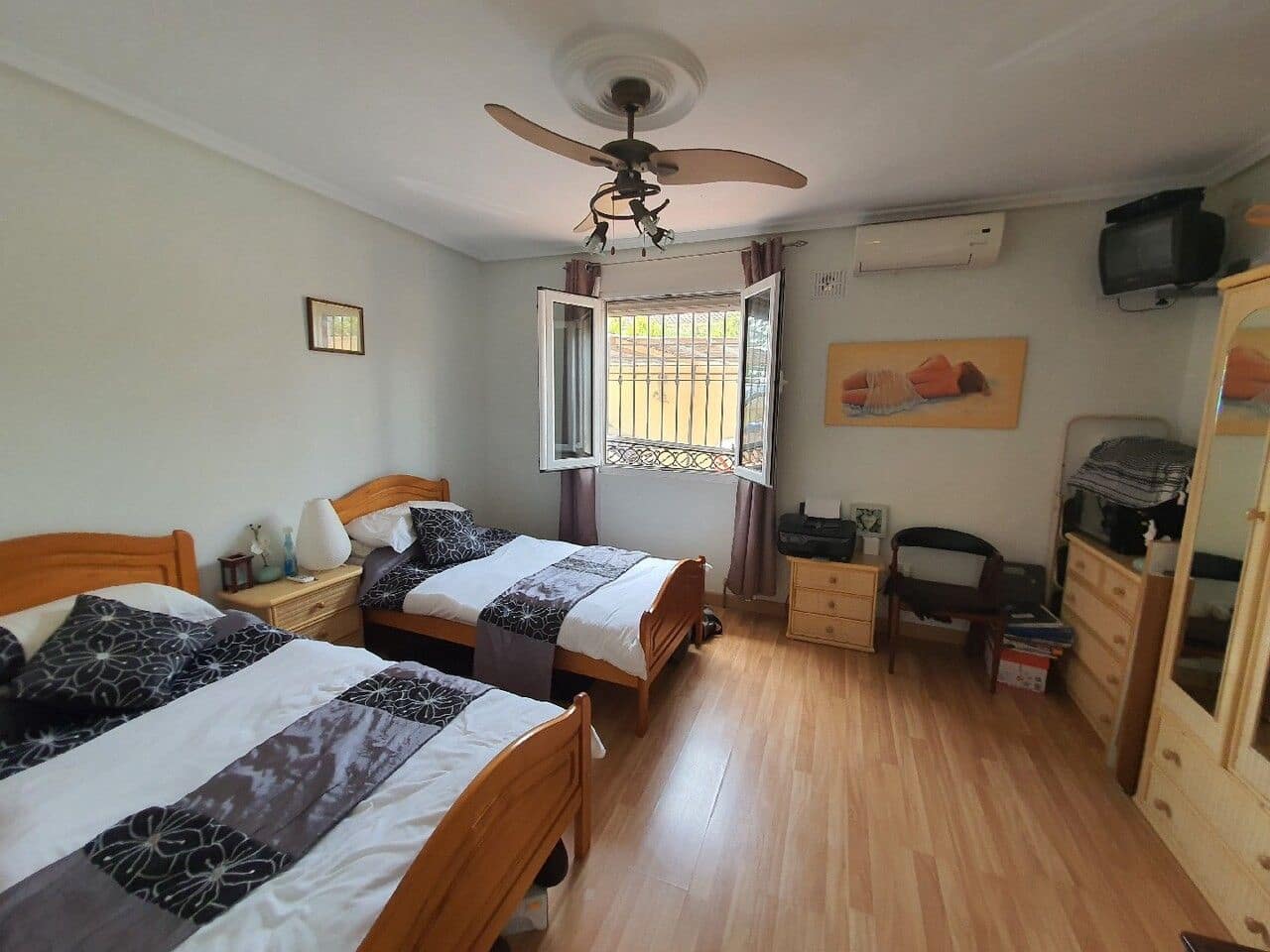 6 slaapkamer Villa te koop in La Siesta - € 617.000 (Ref: 9645392)