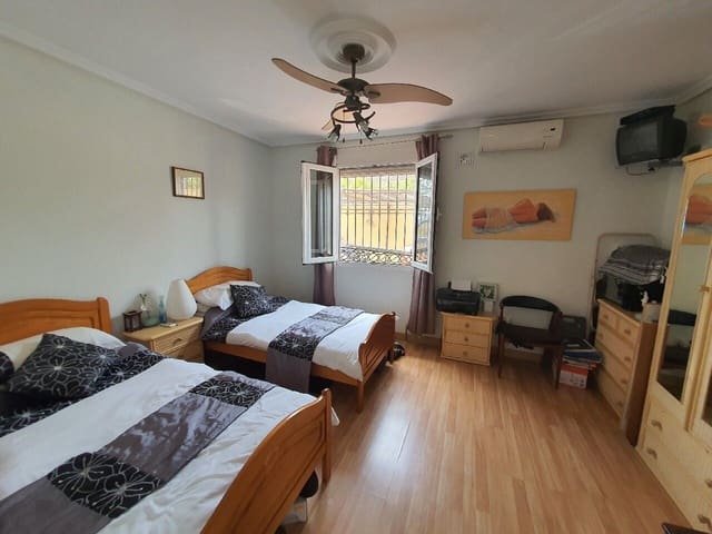 6 slaapkamer Villa te koop in La Siesta, Torrevieja - € 617.000 (Ref: 9645392)