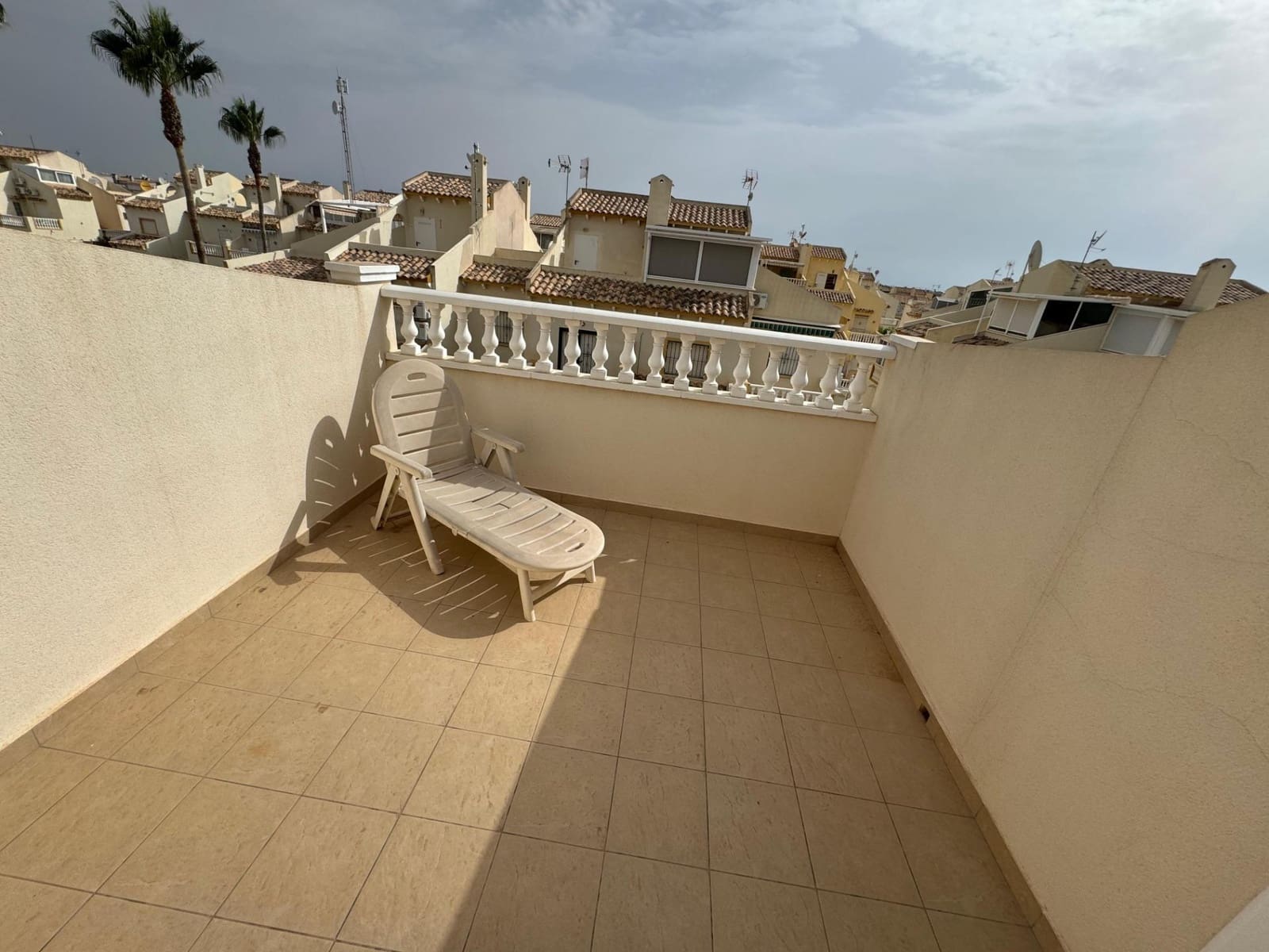 4 quarto Moradia para venda em Playa Flamenca com piscina - 212 000 € (Ref: 9645395)