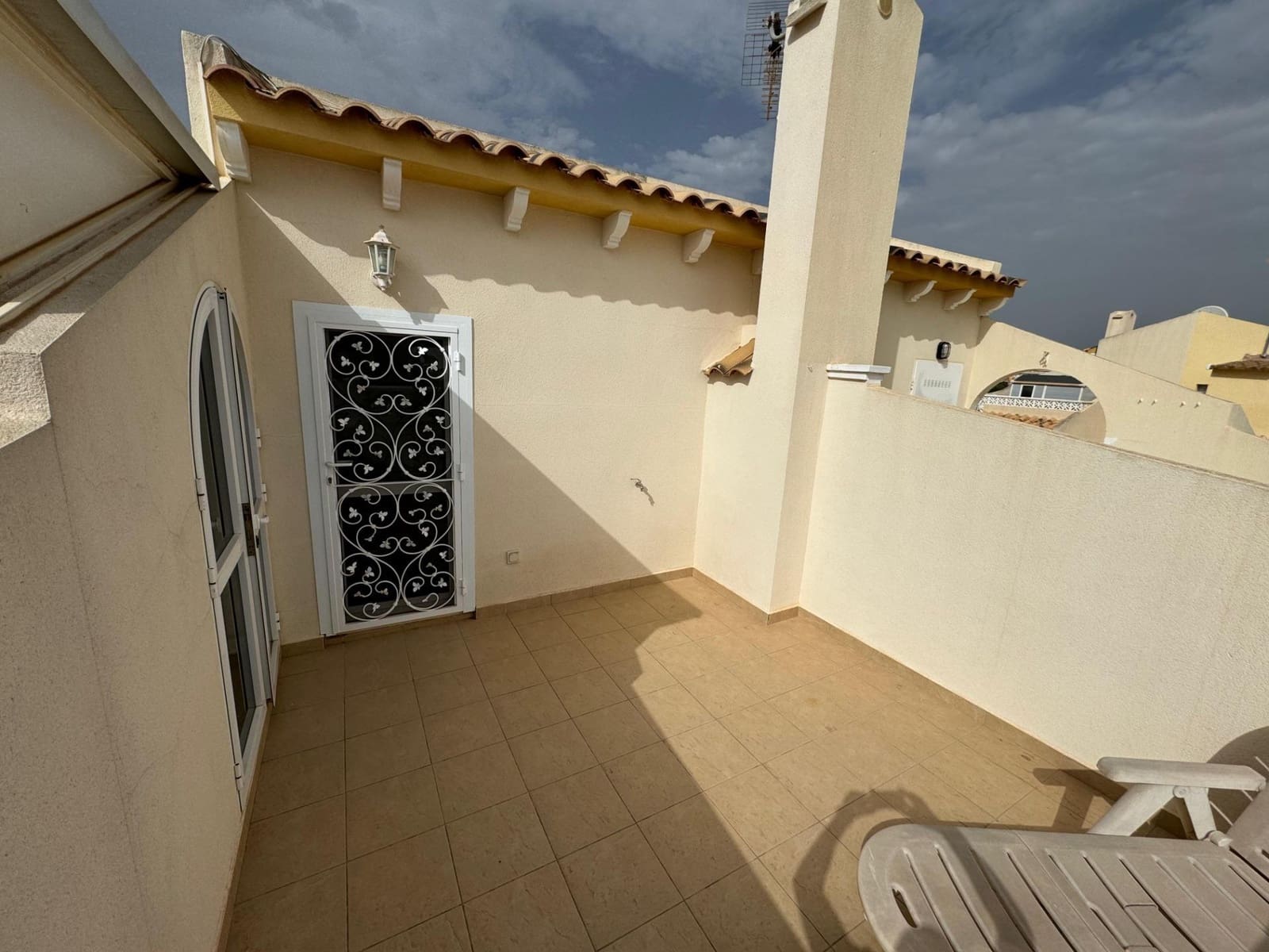 4 quarto Moradia para venda em Playa Flamenca com piscina - 212 000 € (Ref: 9645395)